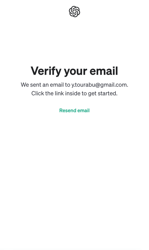 Verify your emailと表示されている画面のスクリーンショット